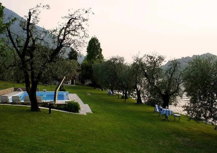 Costa Paradiso Iseo Bed & Breakfast *