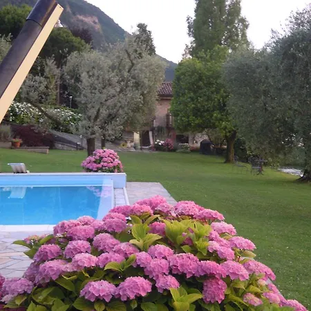 Costa Paradiso Iseo Nocleg ze śniadaniem