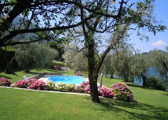 Costa Paradiso Iseo *