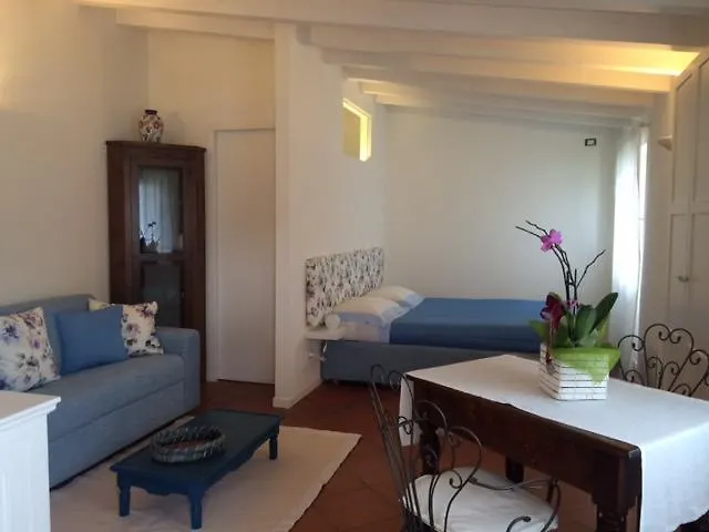Costa Paradiso Iseo Bed & Breakfast Sulzano